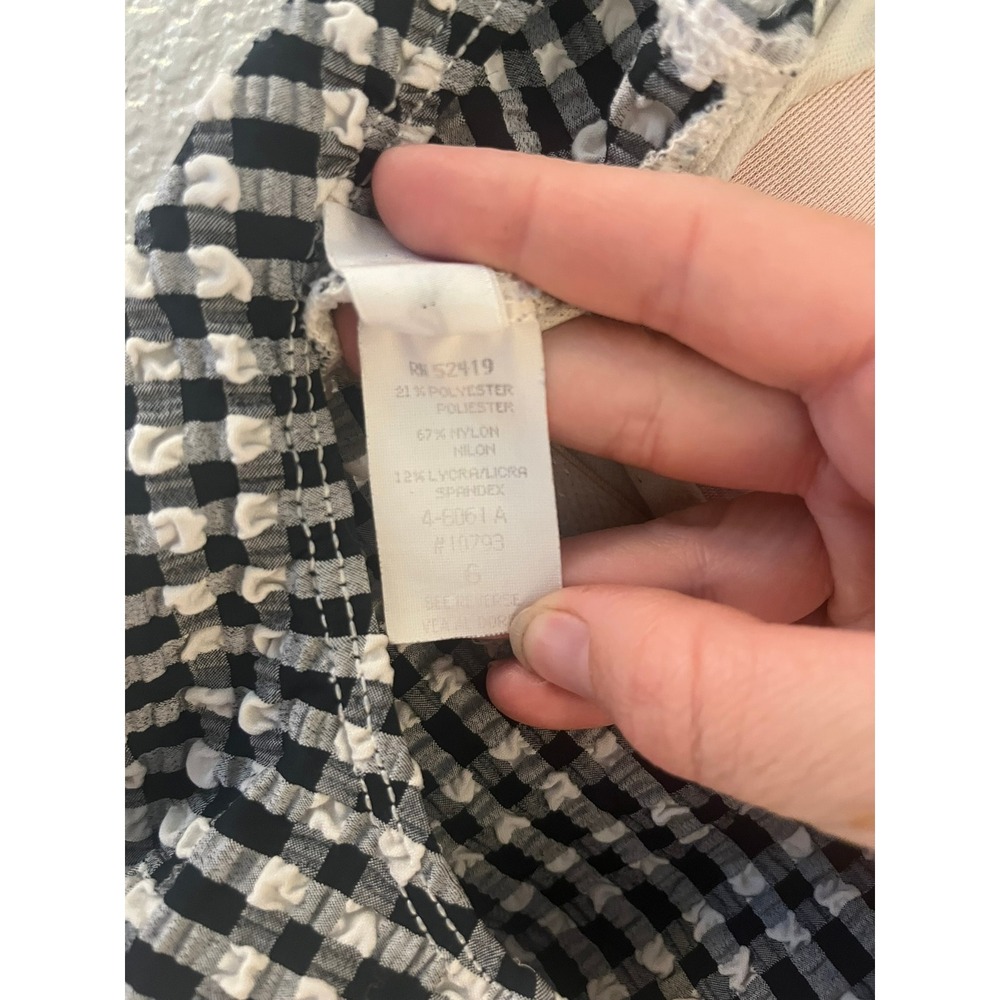 Azul Gingham One Piece Swimsuit Black White Seersucker Texture Scoop Back Size 6 - Picture 5 of 7